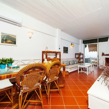 F & B Summer Collection - Kassandra -