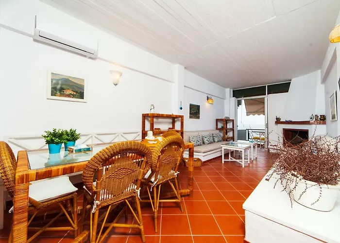 F & B Summer Collection - Kassandra -